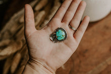 Load image into Gallery viewer, Sierra Bella Flower - Ready to finish