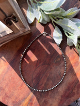 Load image into Gallery viewer, Navajo pearl saucer &amp; teardrop necklace
