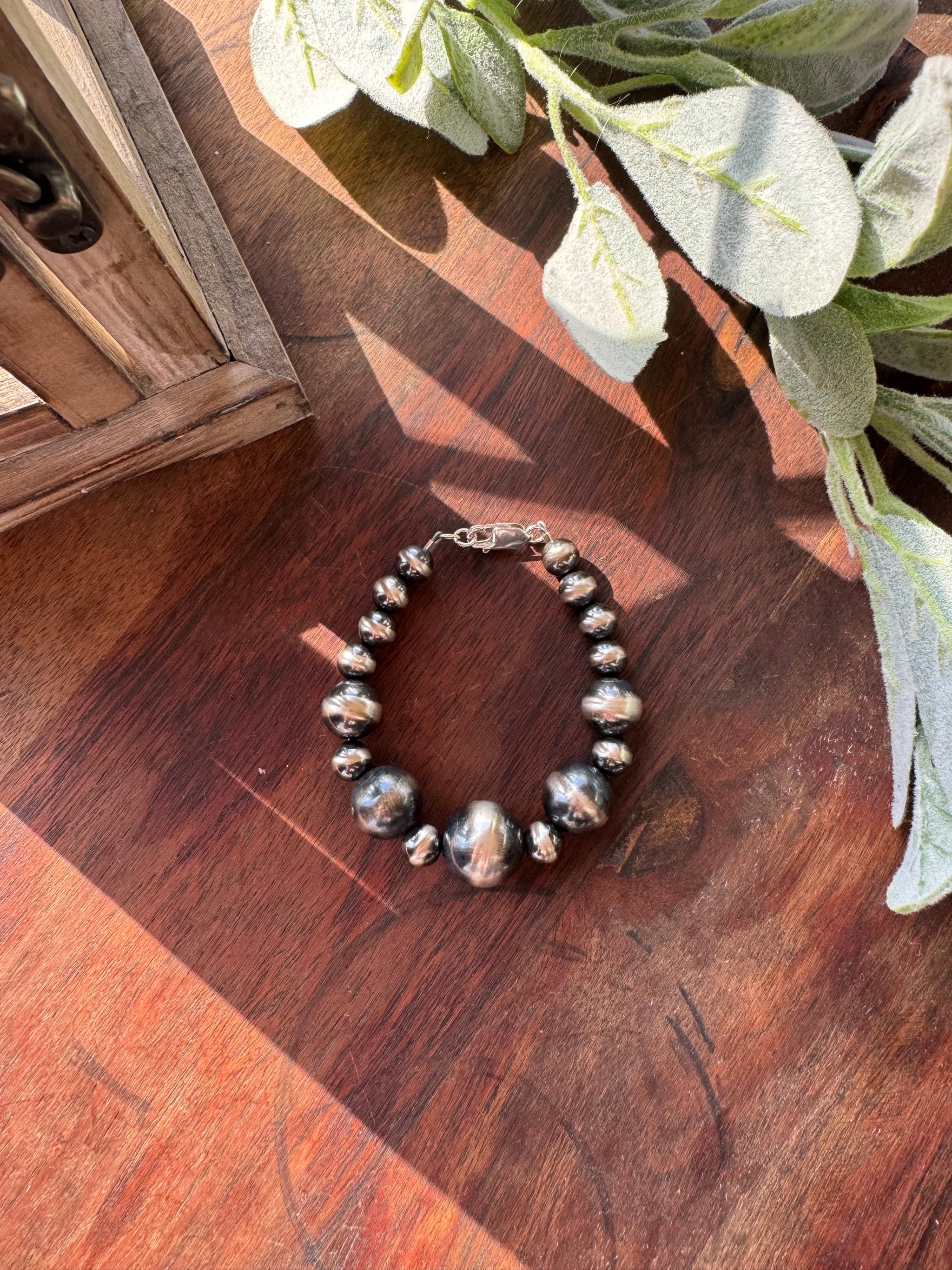 8-16mm staggered Navajo pearl bracelet – The Bucking Buffalo