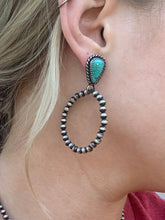 Load image into Gallery viewer, Whitewater Navajo Pearl Hoops
